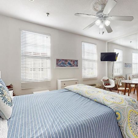 Palm Beach Hotel & Sunrise Cottage Esterno foto